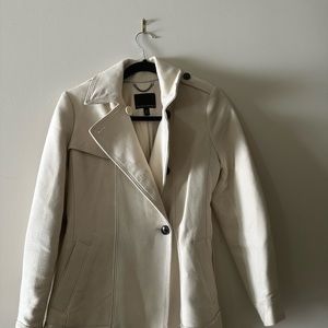 Banana Republic Fabulous Quality Off-White Belted Coat.